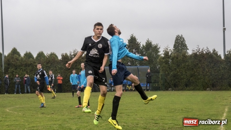 Zdjęcie w galerii na portalu naszraciborz.pl: Markowice zasłużenie wygrywają mecz na szczycie wiadomości z regionu