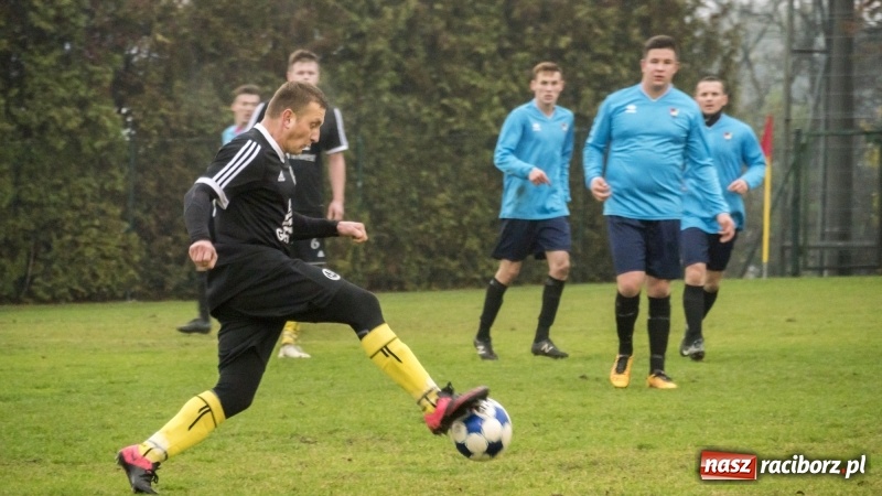 Zdjęcie w galerii na portalu naszraciborz.pl: Markowice zasłużenie wygrywają mecz na szczycie wiadomości z regionu