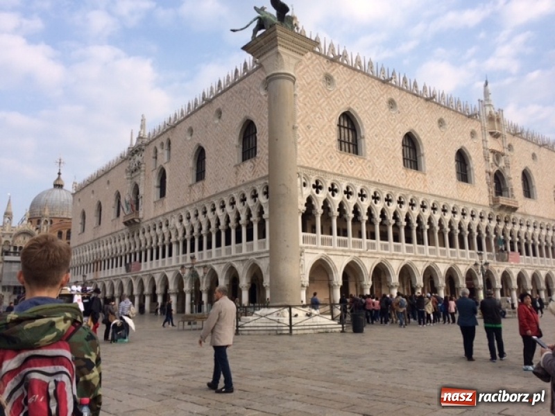 Zdjęcie w galerii na portalu naszraciborz.pl: Uczniowie ZSO nr 1 we Włoszech wiadomości z regionu