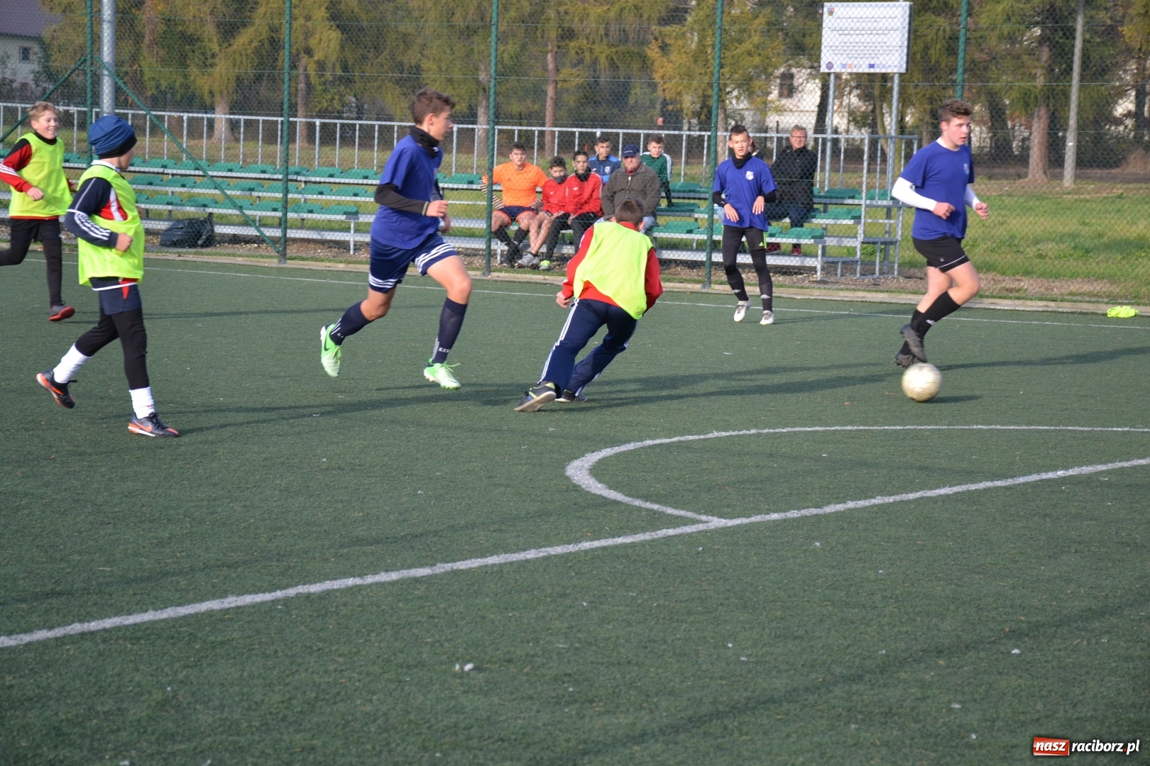 Zdjęcie w galerii na portalu naszraciborz.pl: W Krzyżanowicach szukali piłkarskich talentów wiadomości z regionu