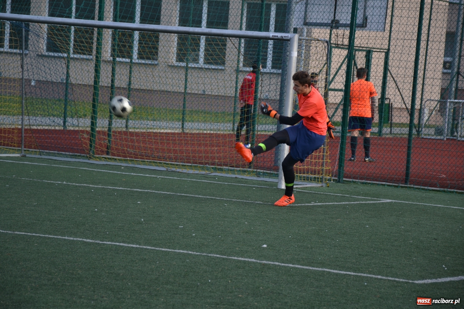 Zdjęcie w galerii na portalu naszraciborz.pl: W Krzyżanowicach szukali piłkarskich talentów wiadomości z regionu