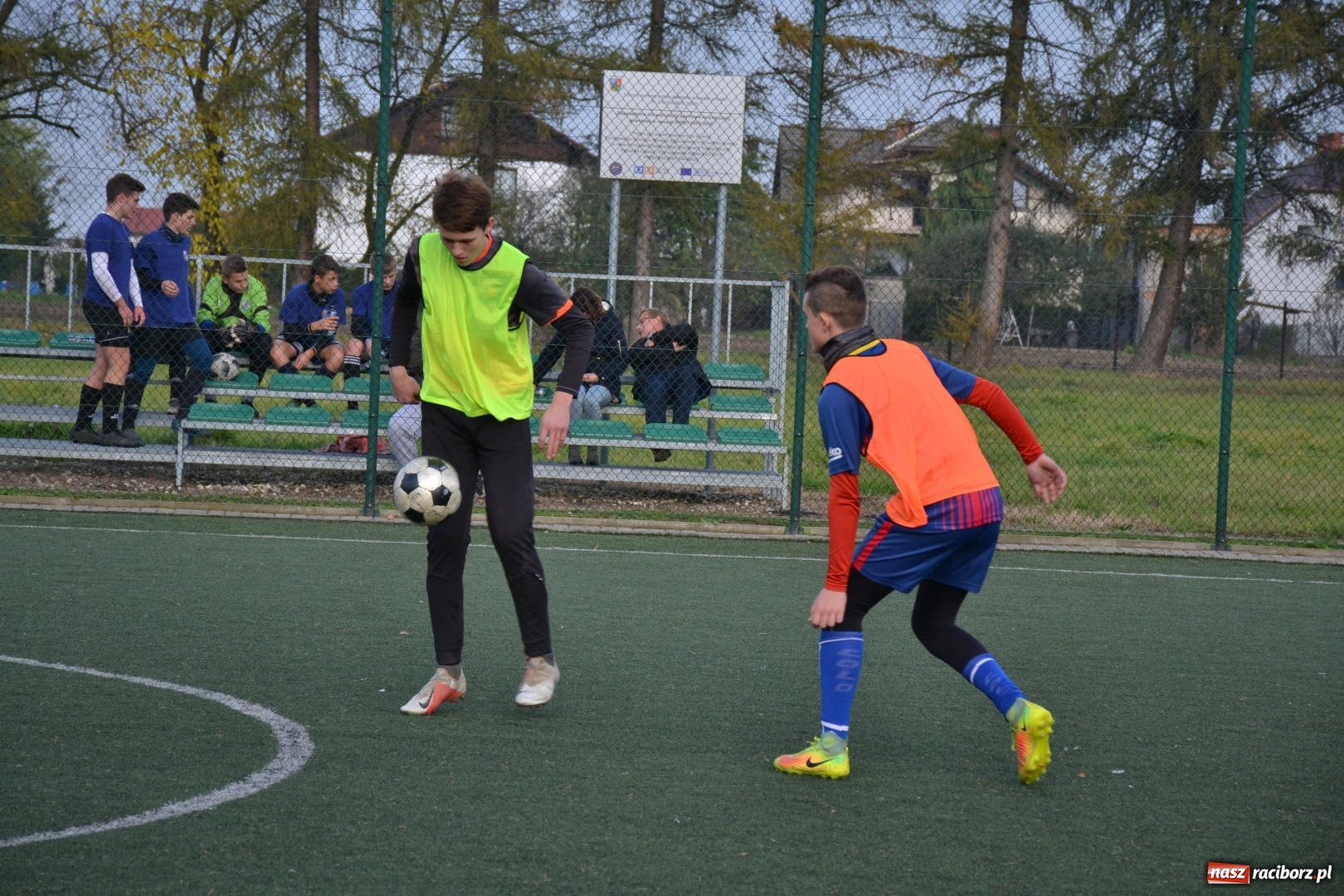 Zdjęcie w galerii na portalu naszraciborz.pl: W Krzyżanowicach szukali piłkarskich talentów wiadomości z regionu