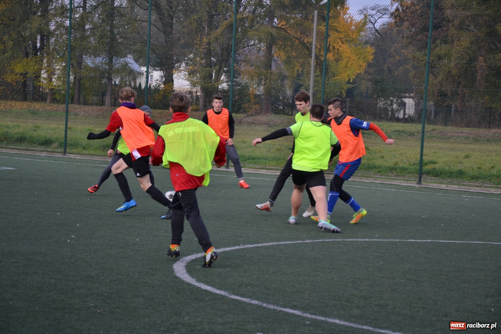 Zdjęcie w galerii na portalu naszraciborz.pl: W Krzyżanowicach szukali piłkarskich talentów wiadomości z regionu