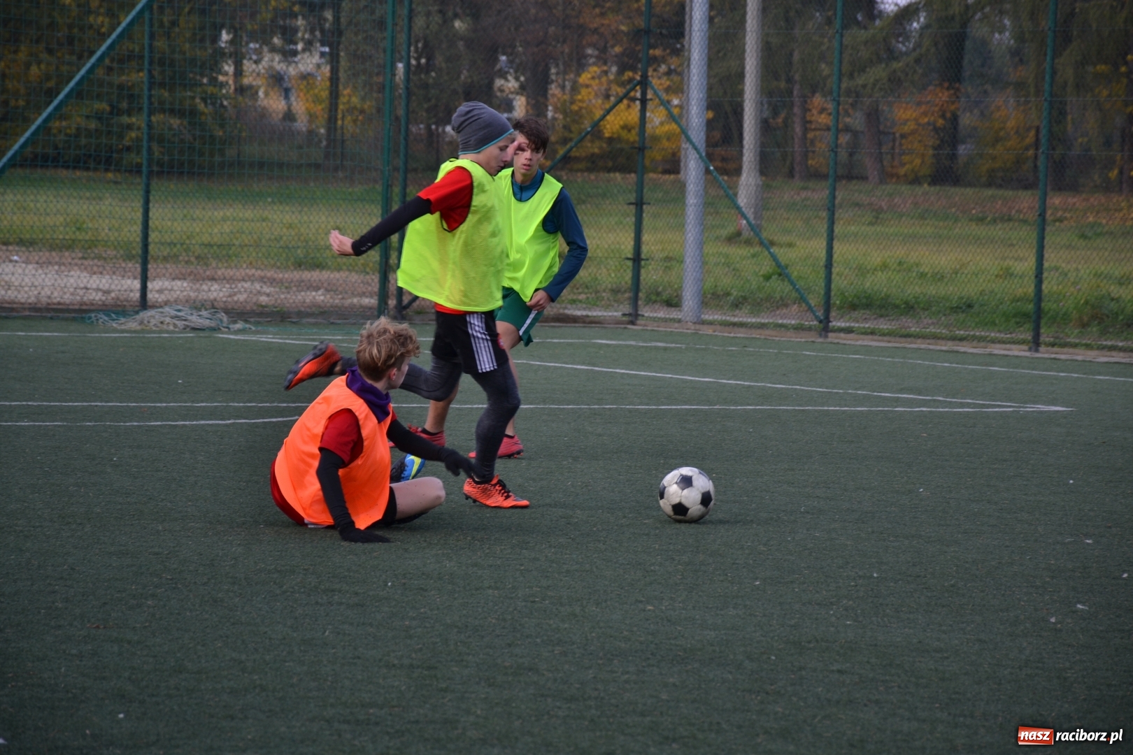 Zdjęcie w galerii na portalu naszraciborz.pl: W Krzyżanowicach szukali piłkarskich talentów wiadomości z regionu
