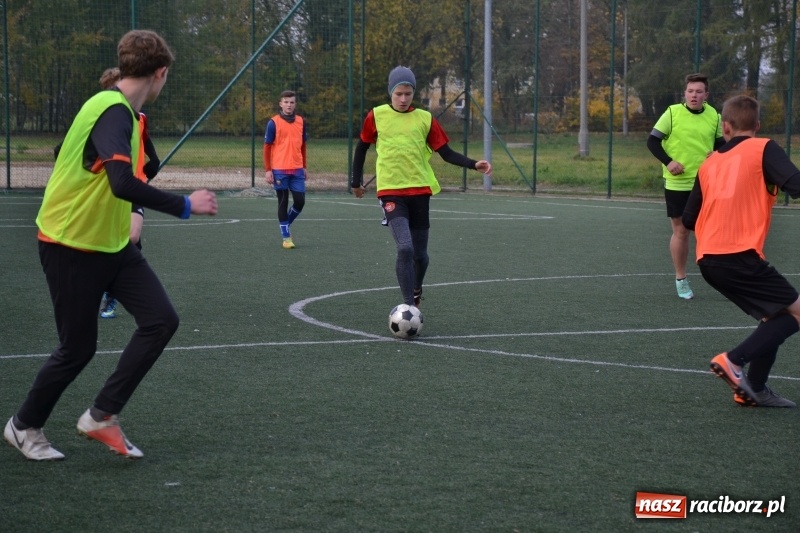 Zdjęcie w galerii na portalu naszraciborz.pl: W Krzyżanowicach szukali piłkarskich talentów wiadomości z regionu