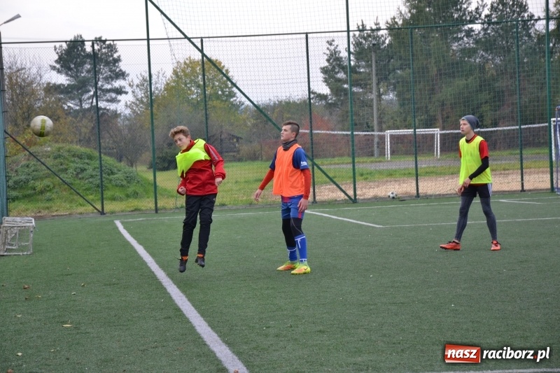 Zdjęcie w galerii na portalu naszraciborz.pl: W Krzyżanowicach szukali piłkarskich talentów wiadomości z regionu