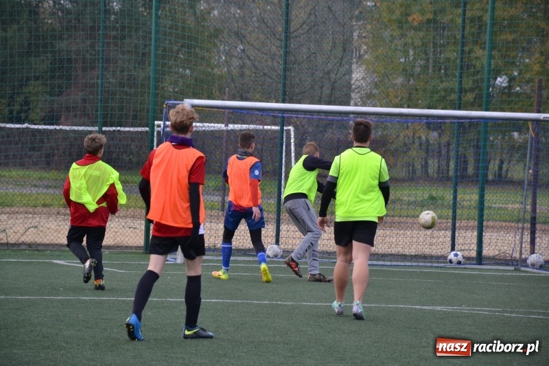 Zdjęcie w galerii na portalu naszraciborz.pl: W Krzyżanowicach szukali piłkarskich talentów wiadomości z regionu