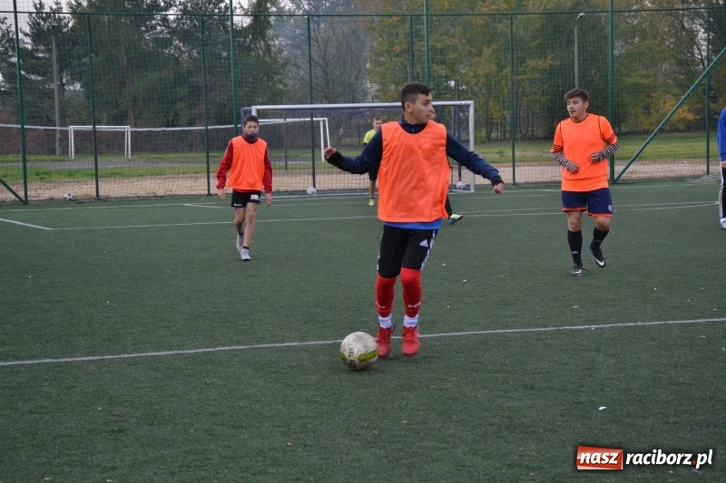 Zdjęcie w galerii na portalu naszraciborz.pl: W Krzyżanowicach szukali piłkarskich talentów wiadomości z regionu