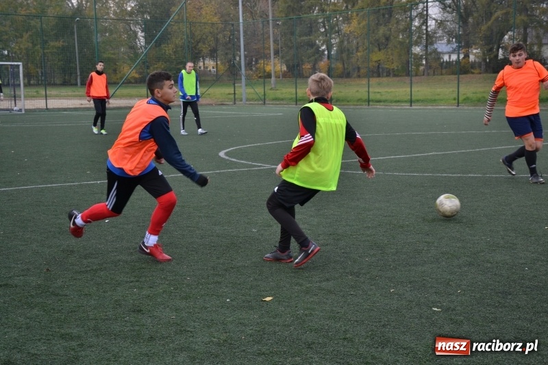 Zdjęcie w galerii na portalu naszraciborz.pl: W Krzyżanowicach szukali piłkarskich talentów wiadomości z regionu