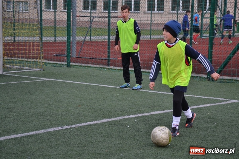 Zdjęcie w galerii na portalu naszraciborz.pl: W Krzyżanowicach szukali piłkarskich talentów wiadomości z regionu