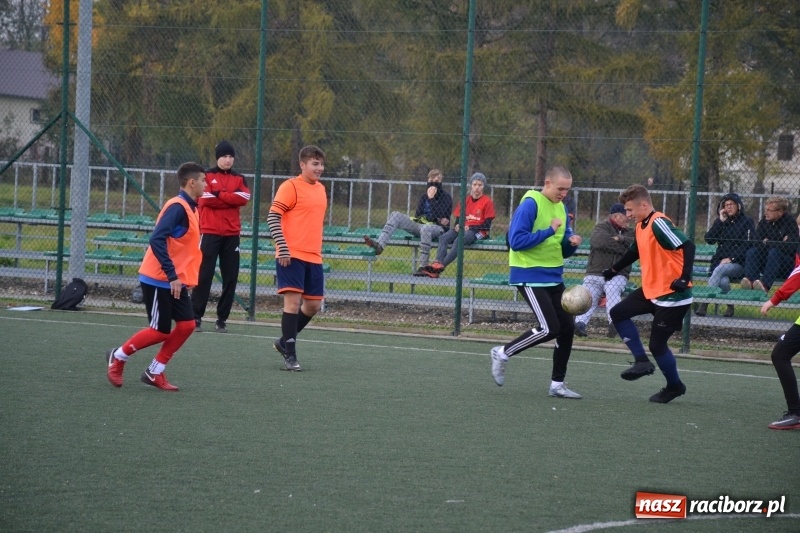 Zdjęcie w galerii na portalu naszraciborz.pl: W Krzyżanowicach szukali piłkarskich talentów wiadomości z regionu