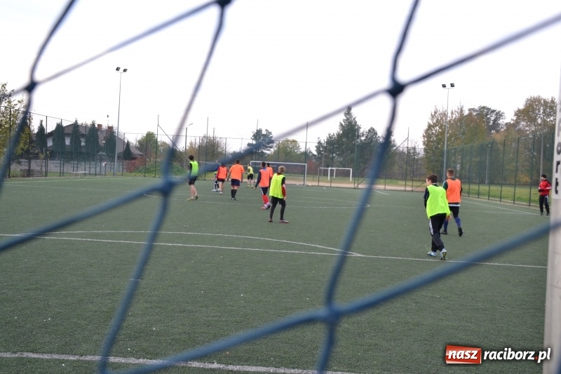 Zdjęcie w galerii na portalu naszraciborz.pl: W Krzyżanowicach szukali piłkarskich talentów wiadomości z regionu