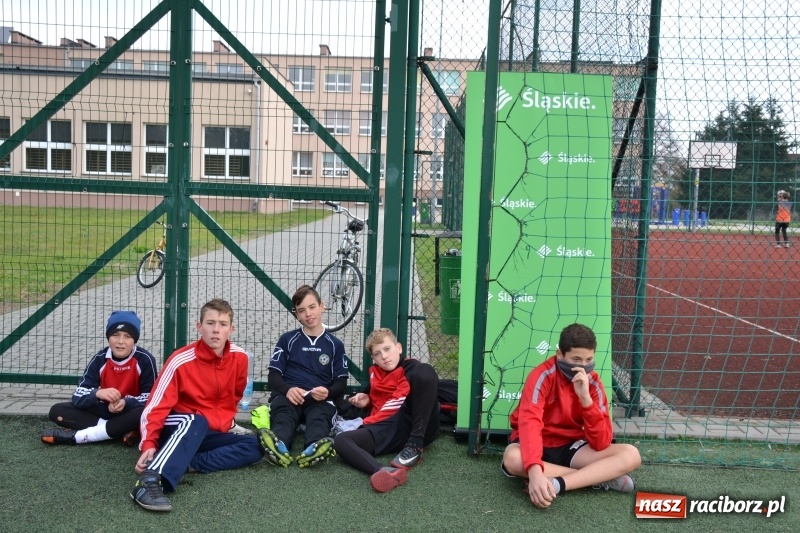 Zdjęcie w galerii na portalu naszraciborz.pl: W Krzyżanowicach szukali piłkarskich talentów wiadomości z regionu