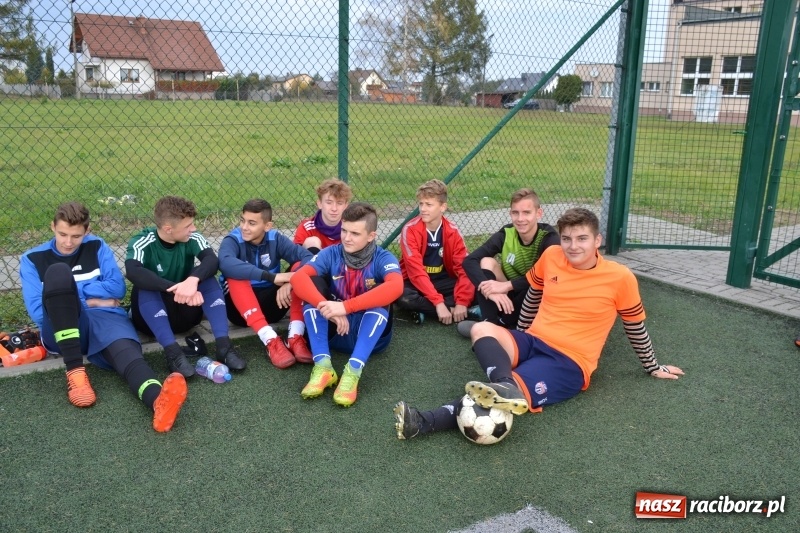 Zdjęcie w galerii na portalu naszraciborz.pl: W Krzyżanowicach szukali piłkarskich talentów wiadomości z regionu