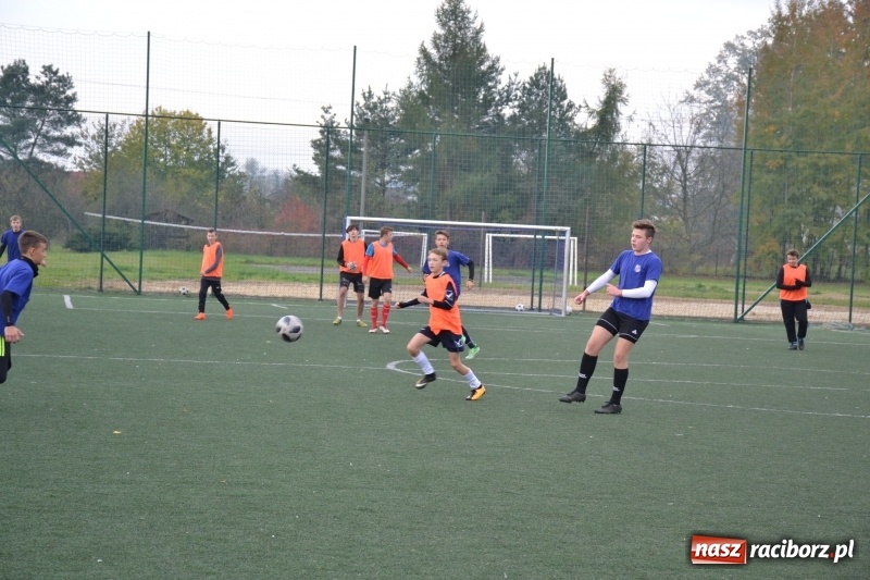 Zdjęcie w galerii na portalu naszraciborz.pl: W Krzyżanowicach szukali piłkarskich talentów wiadomości z regionu