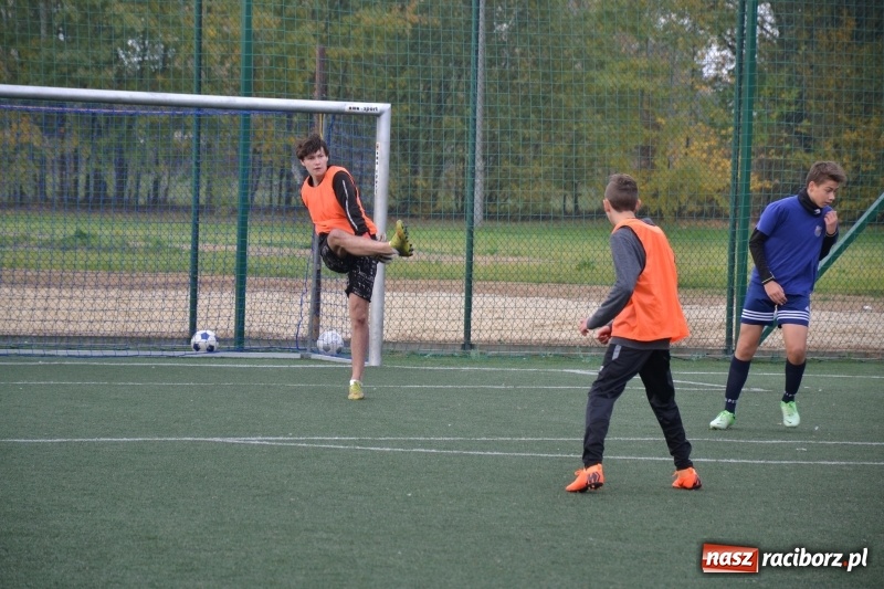 Zdjęcie w galerii na portalu naszraciborz.pl: W Krzyżanowicach szukali piłkarskich talentów wiadomości z regionu