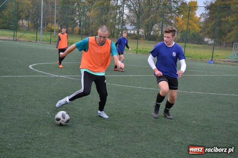 Zdjęcie w galerii na portalu naszraciborz.pl: W Krzyżanowicach szukali piłkarskich talentów wiadomości z regionu