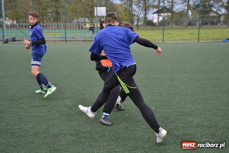 Zdjęcie w galerii na portalu naszraciborz.pl: W Krzyżanowicach szukali piłkarskich talentów wiadomości z regionu
