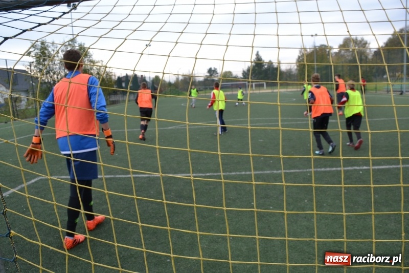 Zdjęcie w galerii na portalu naszraciborz.pl: W Krzyżanowicach szukali piłkarskich talentów wiadomości z regionu