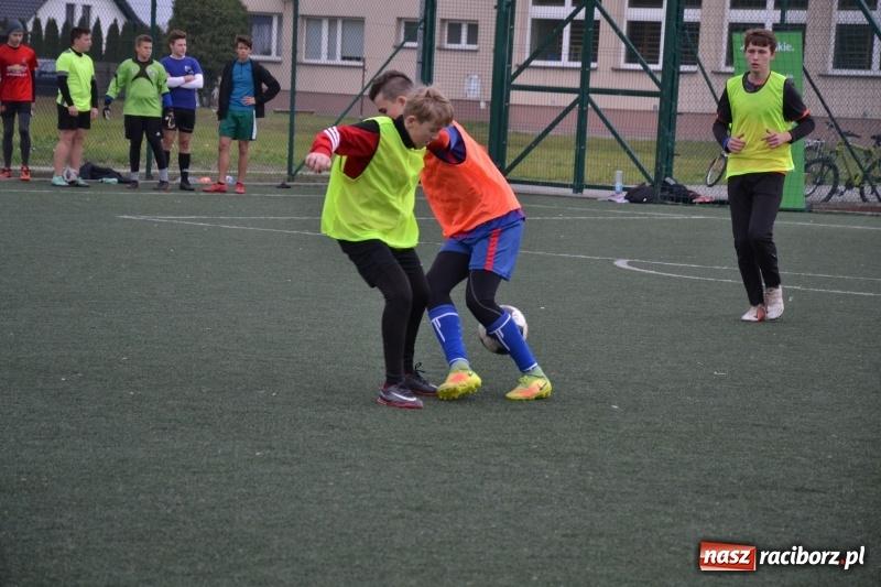 Zdjęcie w galerii na portalu naszraciborz.pl: W Krzyżanowicach szukali piłkarskich talentów wiadomości z regionu