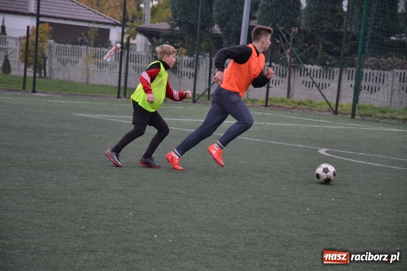 Zdjęcie w galerii na portalu naszraciborz.pl: W Krzyżanowicach szukali piłkarskich talentów wiadomości z regionu