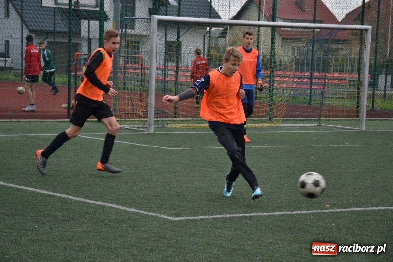 Zdjęcie w galerii na portalu naszraciborz.pl: W Krzyżanowicach szukali piłkarskich talentów wiadomości z regionu
