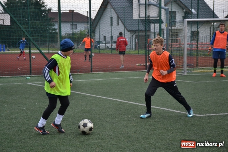 Zdjęcie w galerii na portalu naszraciborz.pl: W Krzyżanowicach szukali piłkarskich talentów wiadomości z regionu