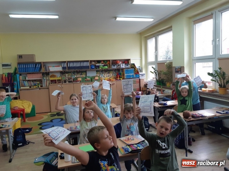 Zdjęcie w galerii na portalu naszraciborz.pl: Sztuka mediacji w SP1 na Ostrogu wiadomości z regionu