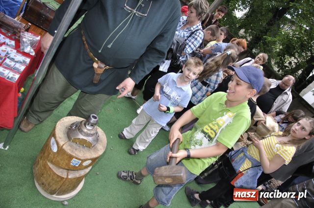 Zdjęcie w galerii na portalu naszraciborz.pl: Fenomenalny Wieczór w Muzeum wiadomości z regionu