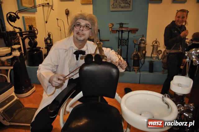 Zdjęcie w galerii na portalu naszraciborz.pl: Fenomenalny Wieczór w Muzeum wiadomości z regionu