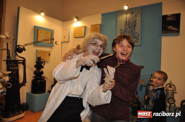 Zdjęcie w galerii na portalu naszraciborz.pl: Fenomenalny Wieczór w Muzeum wiadomości z regionu