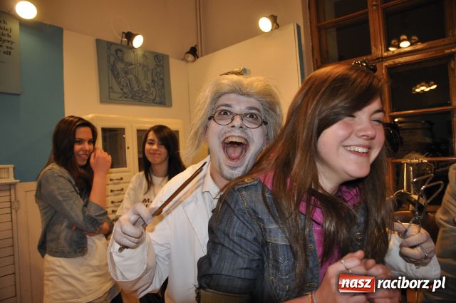 Zdjęcie w galerii na portalu naszraciborz.pl: Fenomenalny Wieczór w Muzeum wiadomości z regionu