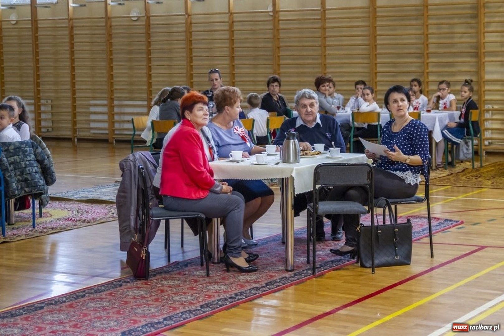 Zdjęcie w galerii na portalu naszraciborz.pl: W Kornowacu śpiewali i recytowali dla Niepodległej wiadomości z regionu