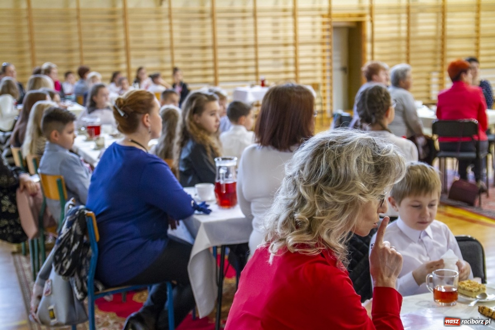 Zdjęcie w galerii na portalu naszraciborz.pl: W Kornowacu śpiewali i recytowali dla Niepodległej wiadomości z regionu