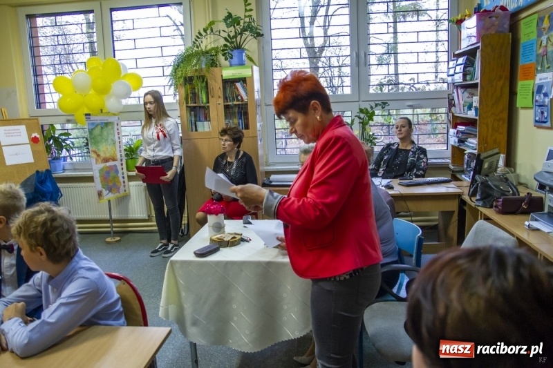 Zdjęcie w galerii na portalu naszraciborz.pl: W Kornowacu śpiewali i recytowali dla Niepodległej wiadomości z regionu