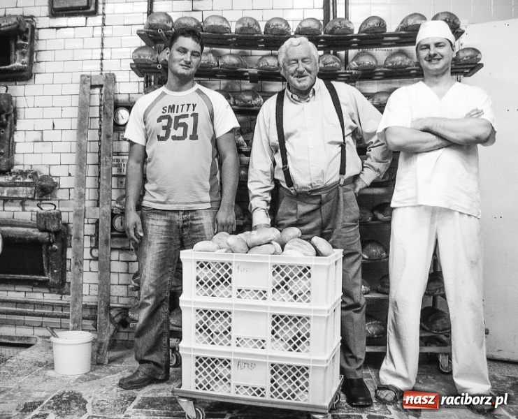 Zdjęcie w galerii na portalu naszraciborz.pl: Wspomnienie na Wszystkich Świętych i Dzień Zaduszny. W minionym roku pożegnaliśmy wielu zacnych raciborzan  wiadomości z regionu