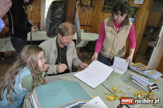 Zdjęcie w galerii na portalu naszraciborz.pl: Wędkarski Dzień Dziecka na Trzecioku wiadomości z regionu