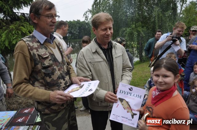 Zdjęcie w galerii na portalu naszraciborz.pl: Wędkarski Dzień Dziecka na Trzecioku wiadomości z regionu