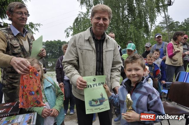Zdjęcie w galerii na portalu naszraciborz.pl: Wędkarski Dzień Dziecka na Trzecioku wiadomości z regionu