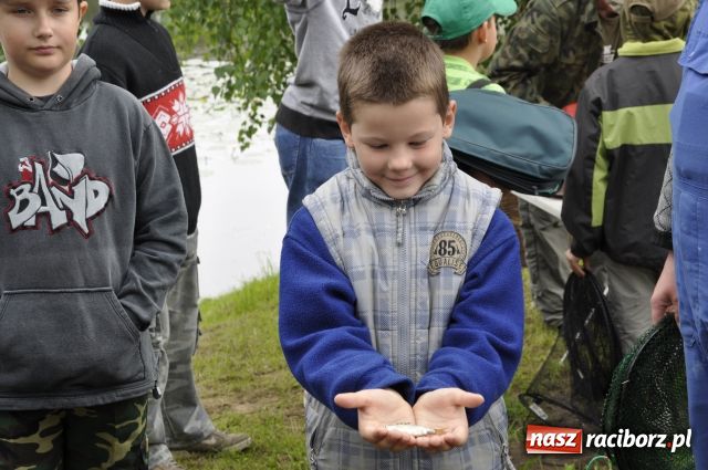 Zdjęcie w galerii na portalu naszraciborz.pl: Wędkarski Dzień Dziecka na Trzecioku wiadomości z regionu
