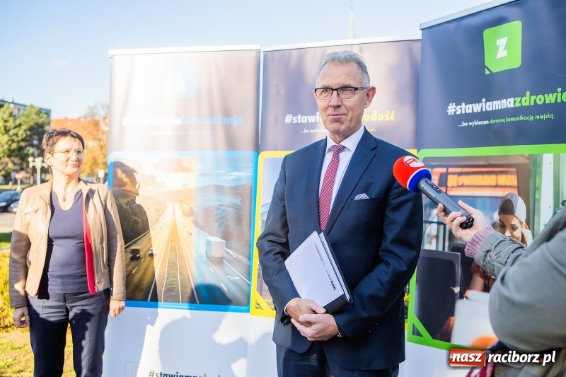 Zdjęcie w galerii na portalu naszraciborz.pl: Polityka miłości i politycznej korupcji. Mirosław Lenk o swoim rywalu w II turze WIDEO wiadomości z regionu