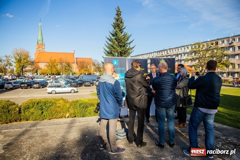 Zdjęcie w galerii na portalu naszraciborz.pl: Polityka miłości i politycznej korupcji. Mirosław Lenk o swoim rywalu w II turze WIDEO wiadomości z regionu