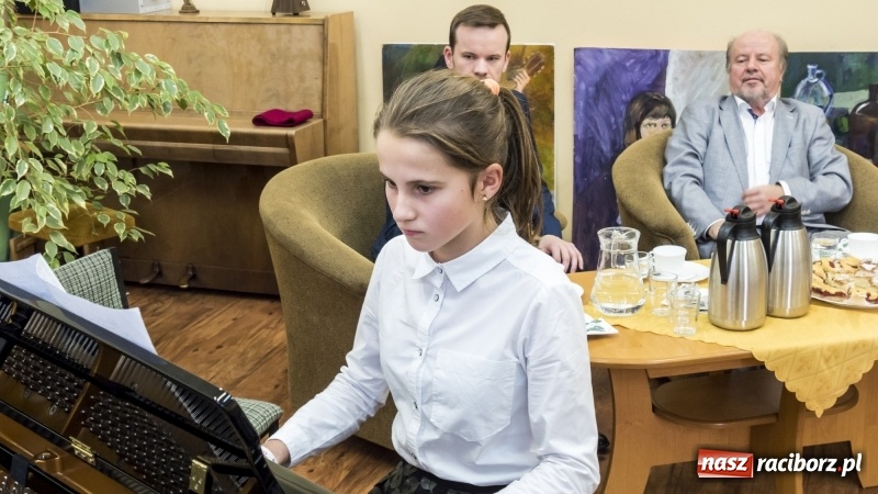Zdjęcie w galerii na portalu naszraciborz.pl: Wybitna polska pianistka na warsztatach w Raciborzu FOTO i WIDEO wiadomości z regionu