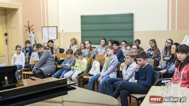 Zdjęcie w galerii na portalu naszraciborz.pl: Wybitna polska pianistka na warsztatach w Raciborzu FOTO i WIDEO wiadomości z regionu