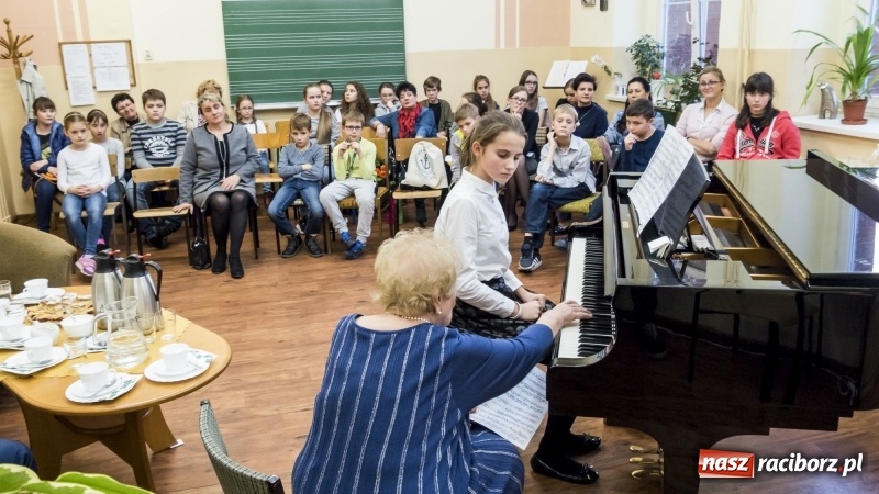 Zdjęcie w galerii na portalu naszraciborz.pl: Wybitna polska pianistka na warsztatach w Raciborzu FOTO i WIDEO wiadomości z regionu