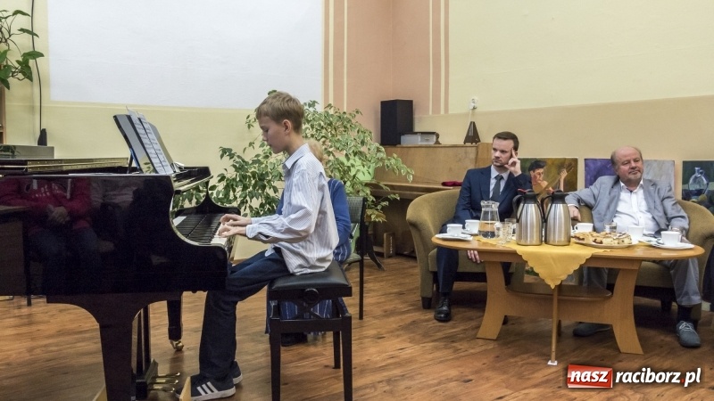 Zdjęcie w galerii na portalu naszraciborz.pl: Wybitna polska pianistka na warsztatach w Raciborzu FOTO i WIDEO wiadomości z regionu