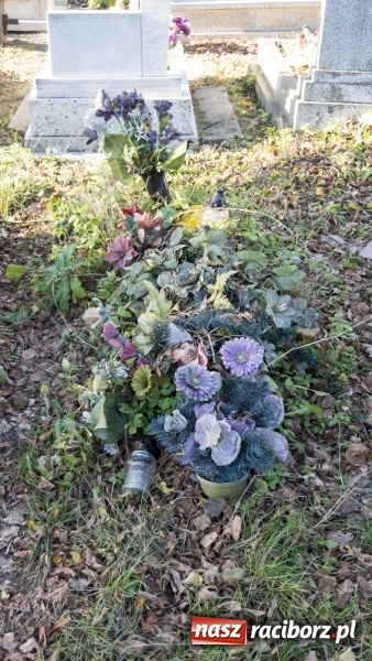 Zdjęcie w galerii na portalu naszraciborz.pl: Racibórz gotowy na Wszystkich Świętych i Dzień Zaduszny. Groby z roku na rok odwiedza coraz mniej osób wiadomości z regionu