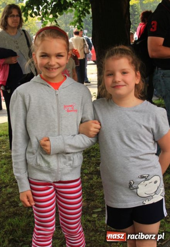 Zdjęcie w galerii na portalu naszraciborz.pl: Dorośli, młodzież i dzieci promują bieganie wiadomości z regionu