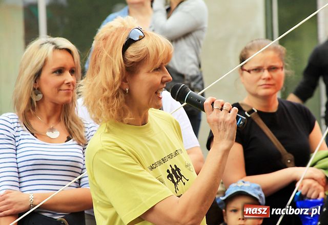 Zdjęcie w galerii na portalu naszraciborz.pl: Dorośli, młodzież i dzieci promują bieganie wiadomości z regionu