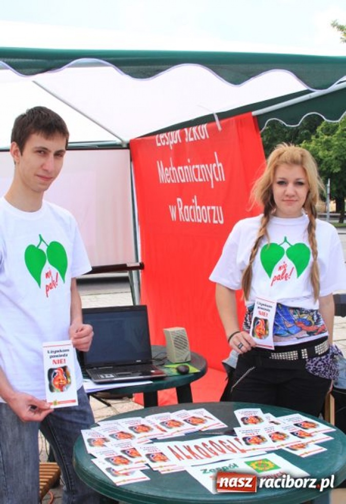 Zdjęcie w galerii na portalu naszraciborz.pl: Dorośli, młodzież i dzieci promują bieganie wiadomości z regionu